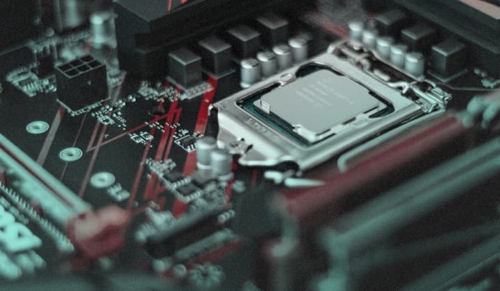 試練の中へ:Detonateはどう動くのか